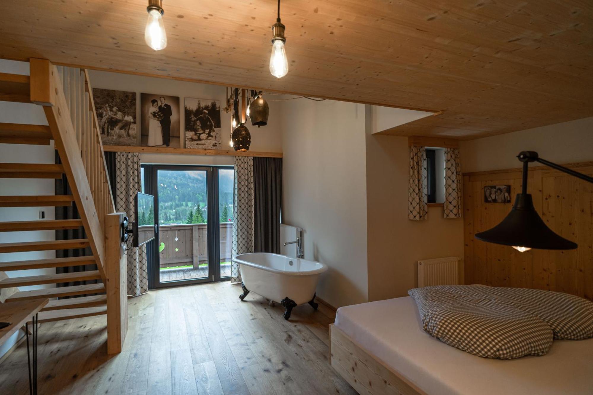 Hotel Landhaus Tirolerherz Sankt Ulrich am Pillersee Cameră foto